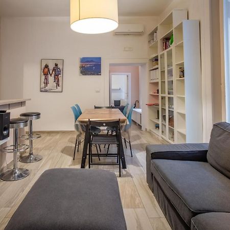 Stay In Naples Flats Toledo מראה חיצוני תמונה